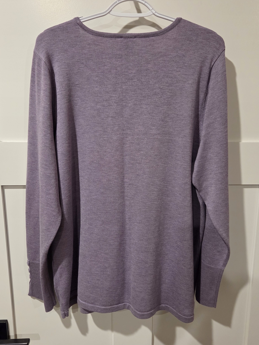 Chico's Lavender Long-Sleeve Scoop Neck Top Chico's Size 4 - Picture 7 of 7